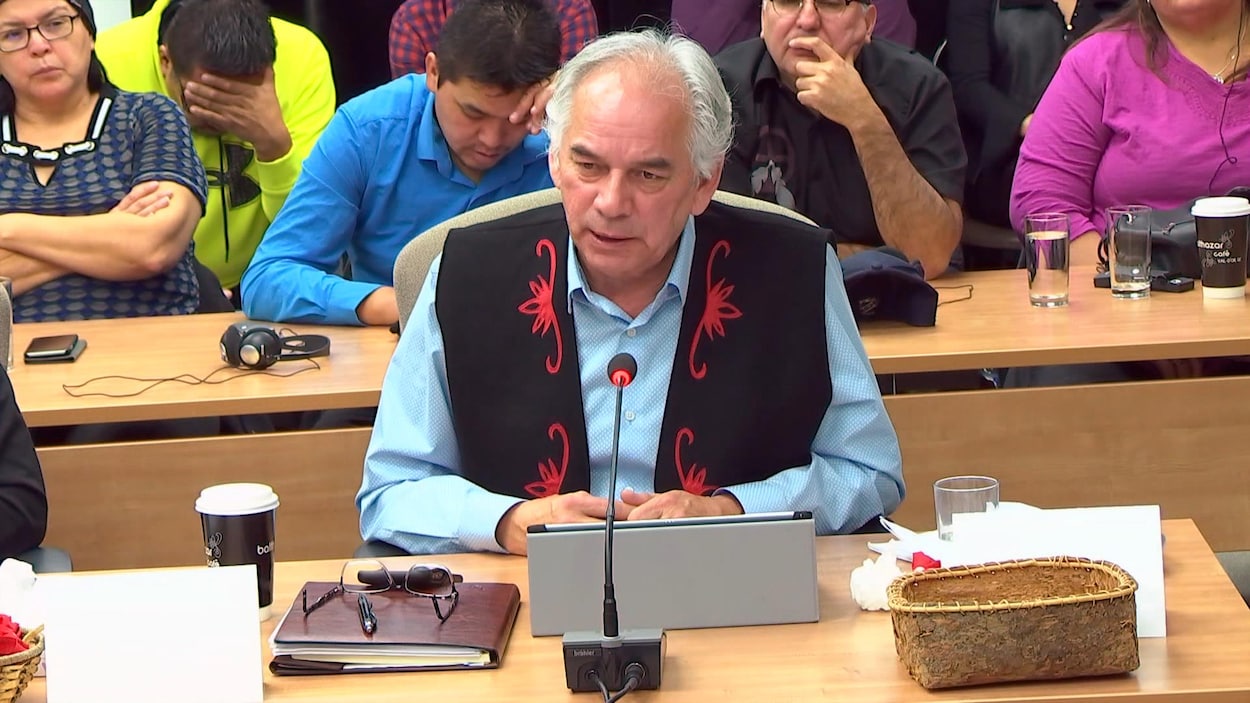Ghislain Picard témoigne lors d'une commission d'enquête.