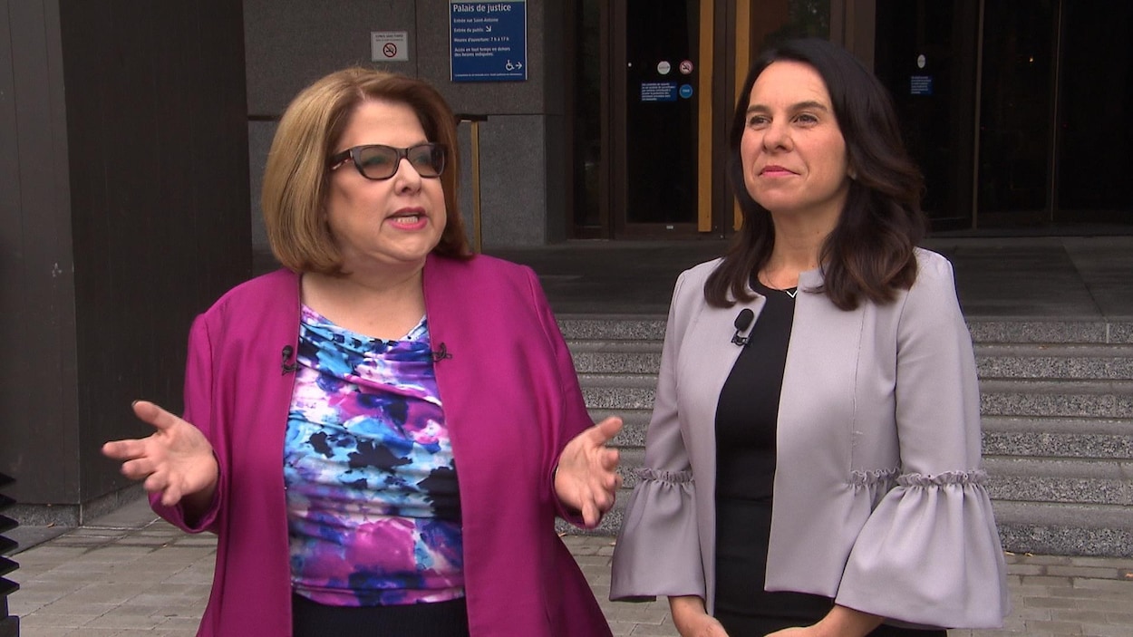 L'avocate Anne-France Goldwater en compagnie de la chef du parti Projet Montréal, Valérie Plante.