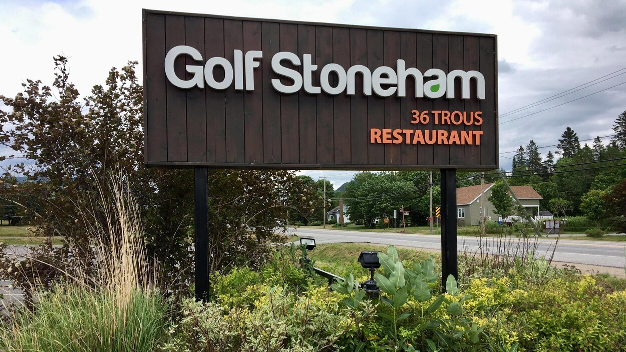 L'affiche du terrain de golf de Stoneham