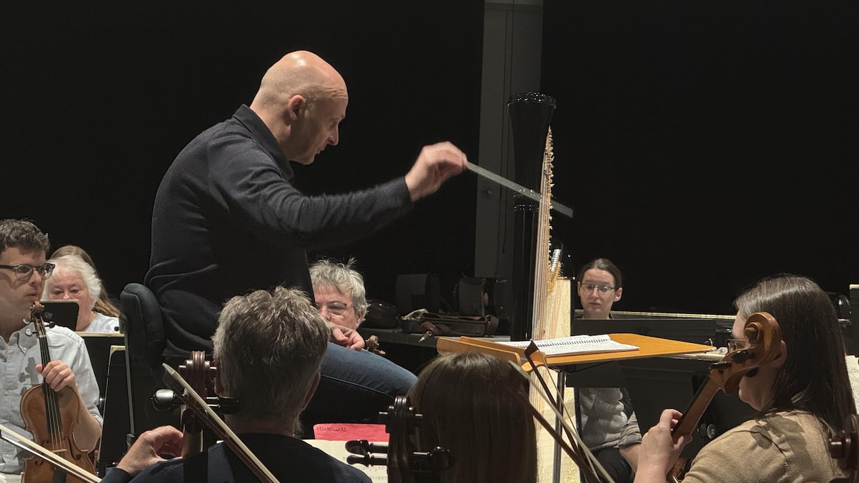 Gordon Gerrard dirige son dernier concert à la tête de l’Orchestre symphonique de Regina