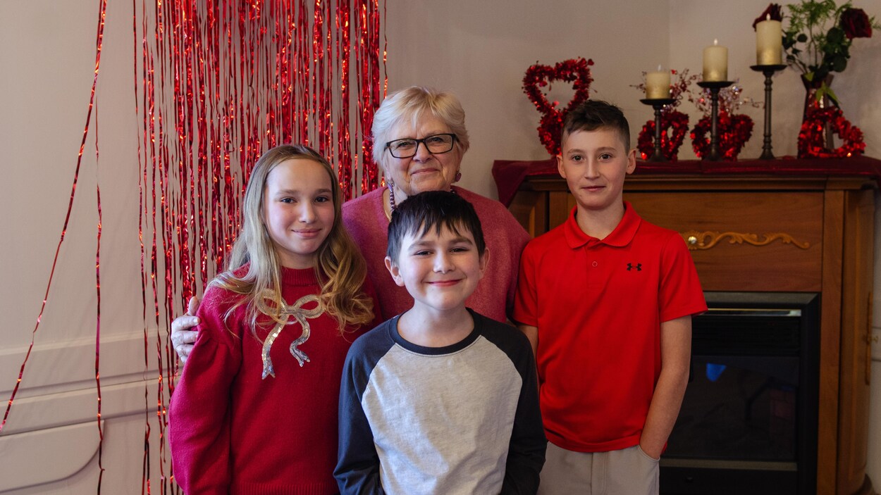 Rencontres intergénérationnelles entre des élèves d’immersion et des aînés à Sainte-Anne