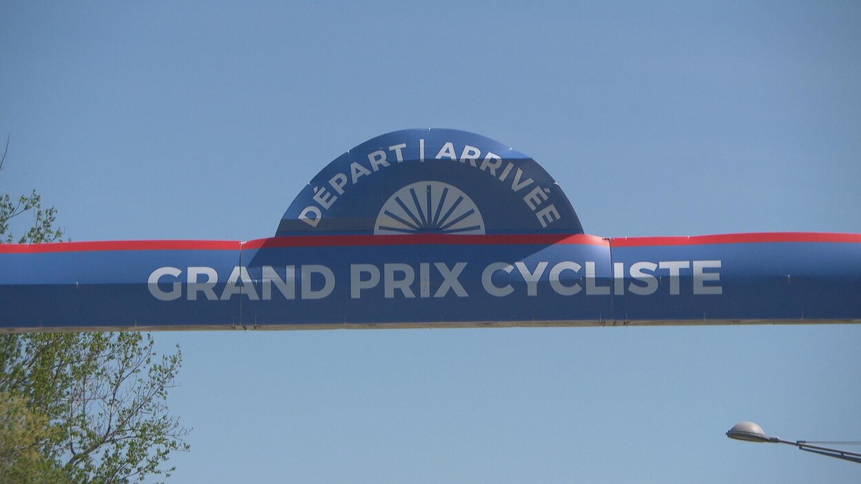 La ligne d'arrivée du Grand Prix Cycliste La ligne d'arrivée du Grand Prix Cycliste