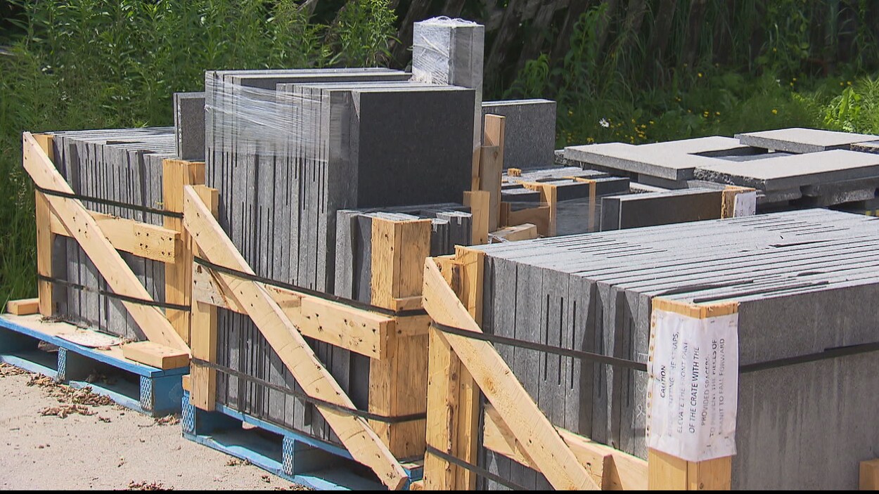 Des plaques de granit utilisées par l'entreprise nord-côtière Granijem Des plaques de granit utilisées par l'entreprise nord-côtière Granijem