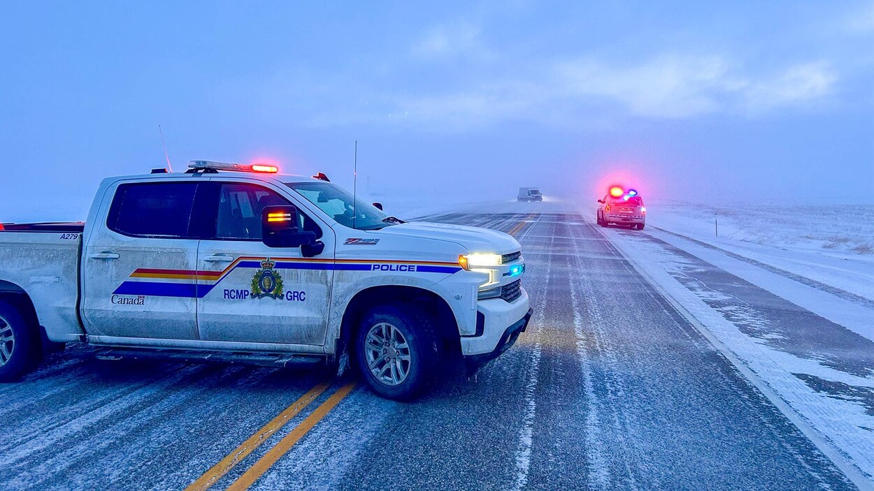 Le blizzard s’essouffle et les autoroutes autour de Regina rouvrent