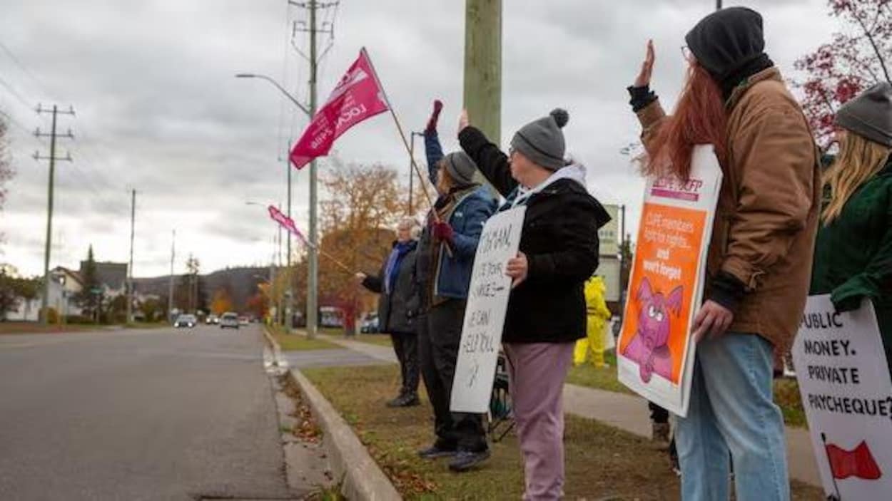 L’impasse perdure après deux semaines de grève dans les bibliothèques de Thunder Bay