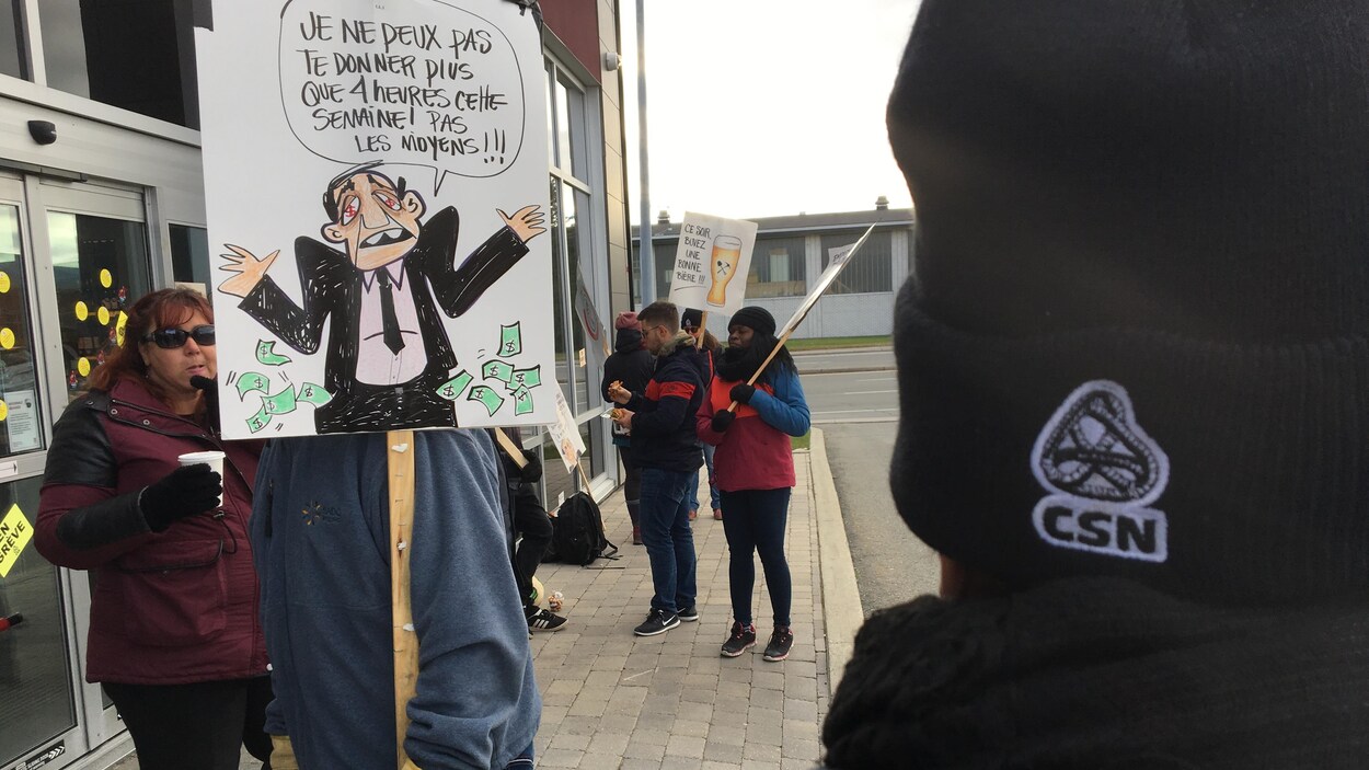 En grève pour le restant de la journée — SAQ En grève pour le restant de la journée — SAQ