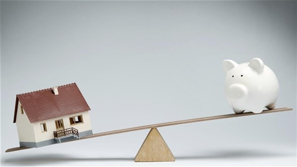 Le resserrement des règles hypothécaires est décrié par de nombreux organismes du secteur immobilier. Le resserrement des règles hypothécaires est décrié par de nombreux organismes du secteur immobilier.