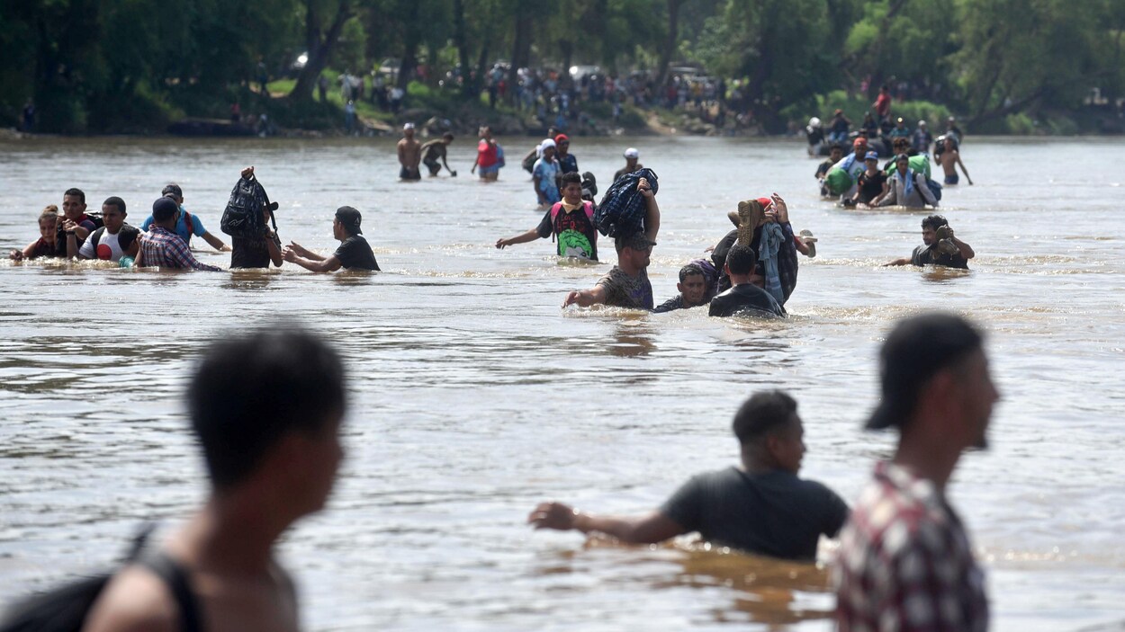 Mexique: la caravane de migrants a repris sa route Mexique: la caravane de migrants a repris sa route