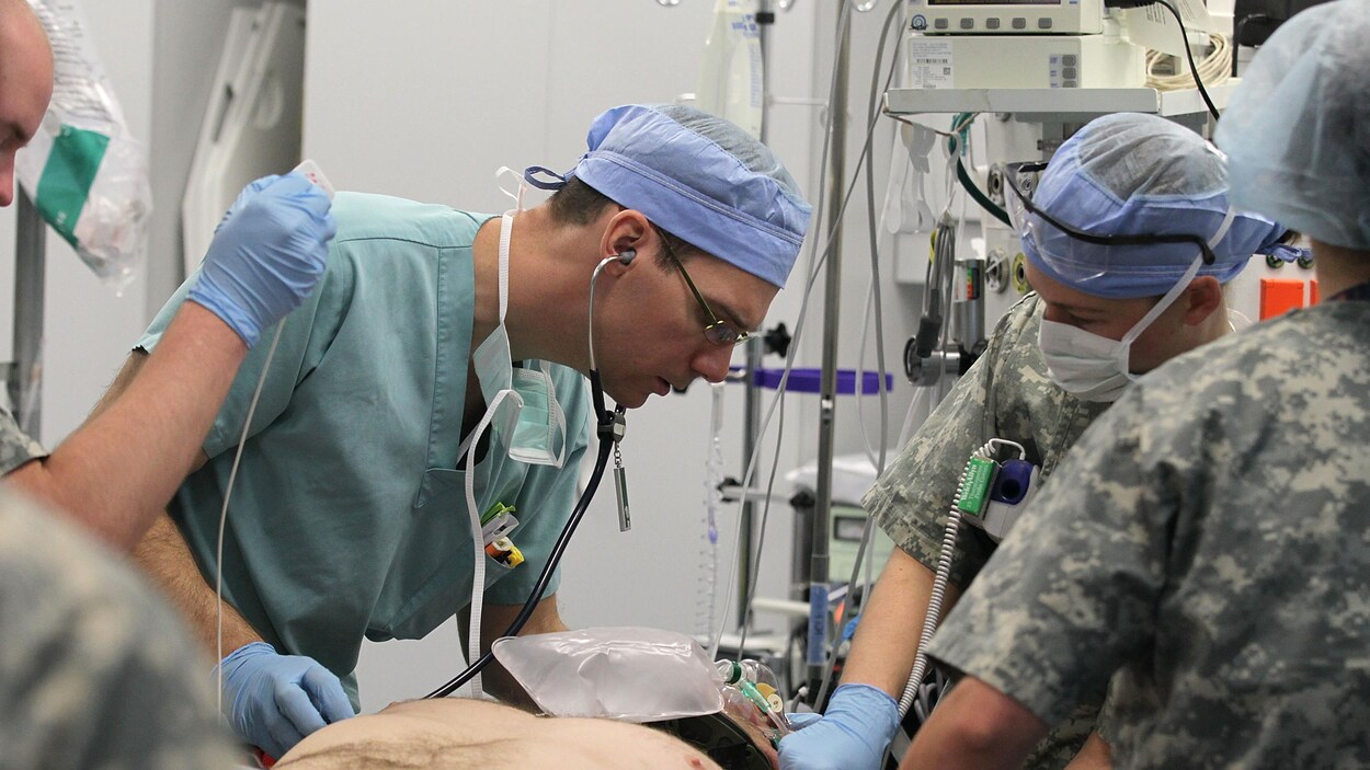 Le Mystere Des Militaires De La Sante Coronavirus Radio Canada Ca