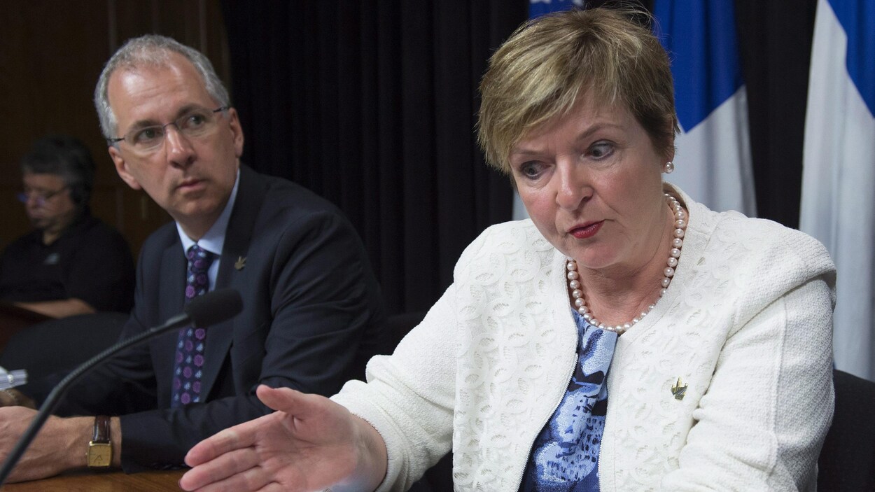 La vérificatrice générale du Québec, Guylaine Leclerc, dépose son rapport du printemps 2017. La vérificatrice générale du Québec, Guylaine Leclerc, dépose son rapport du printemps 2017.