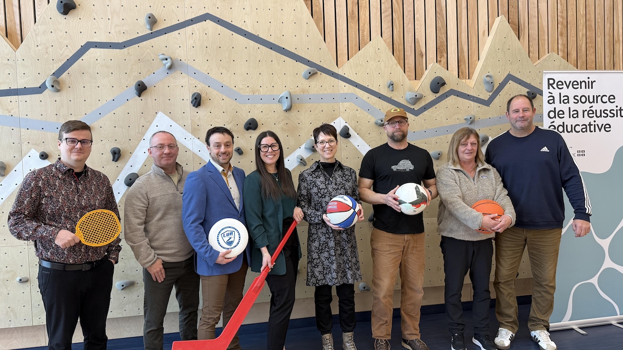 L’école Sainte-Thérèse inaugure son gymnase fraîchement rénové à Amos