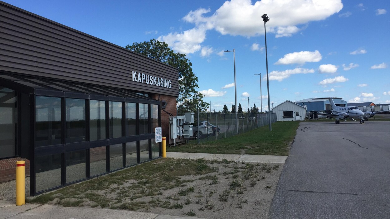 Nouveau hangar à l'aéroport de Kapuskasing RadioCanada.ca