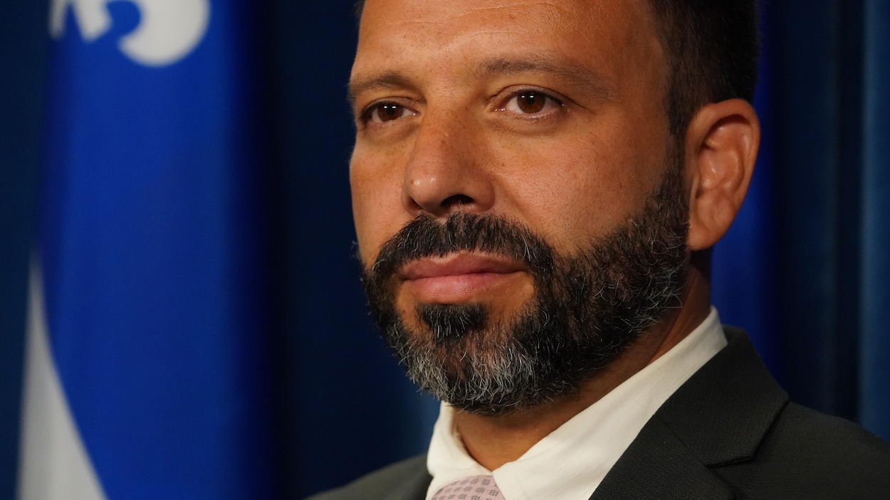 Le solidaire Haroun Bouazzi quittera la vie politique à la fin de son mandat