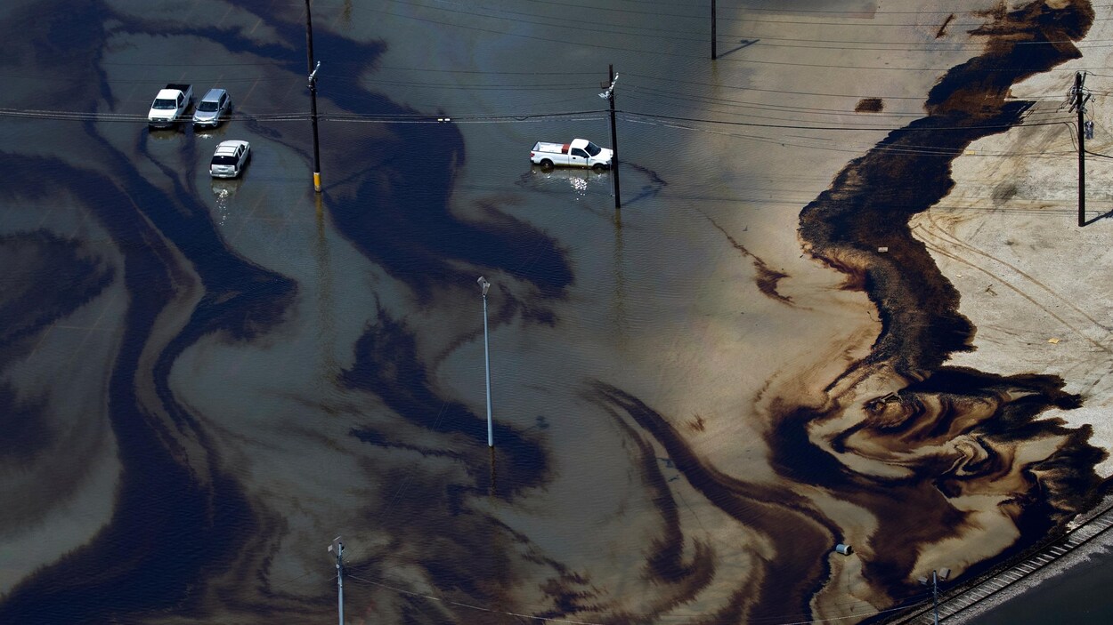 Après Le Chaos De Harvey La Peur Des Eaux Polluées Radio