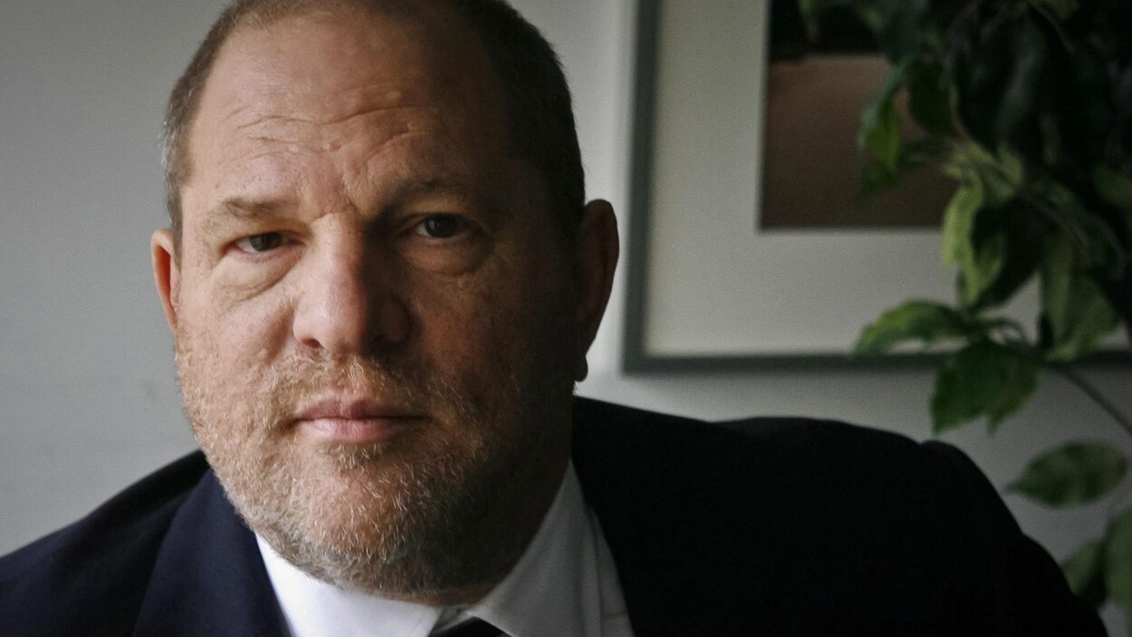 Le producteur Harvey Weinstein le 23 novembre 2011. Le producteur Harvey Weinstein le 23 novembre 2011.