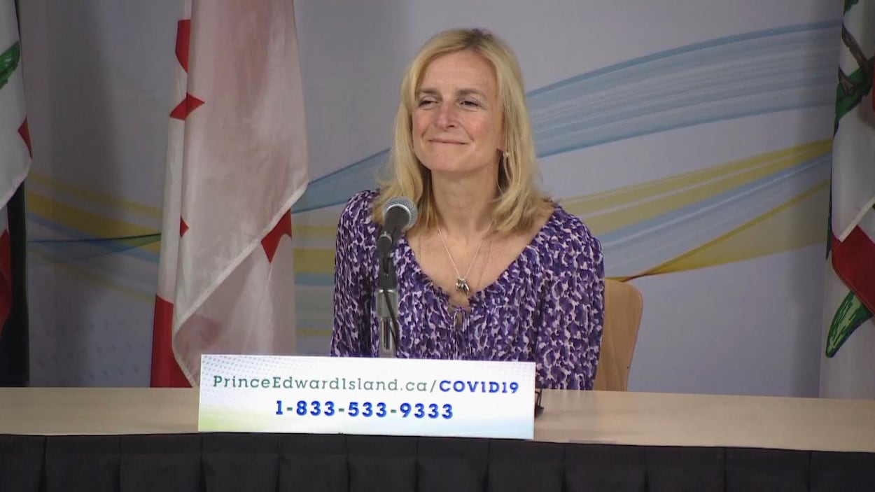 La médecin hygiéniste en chef de l'Île-du-Prince-Édouard, la Dre Heather Morrison, le vendredi 17 avril 2020.