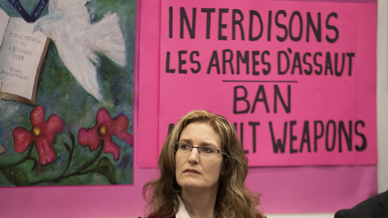 Porter le ruban blanc serait « hypocrite » de la part de Carney, dit PolySeSouvient