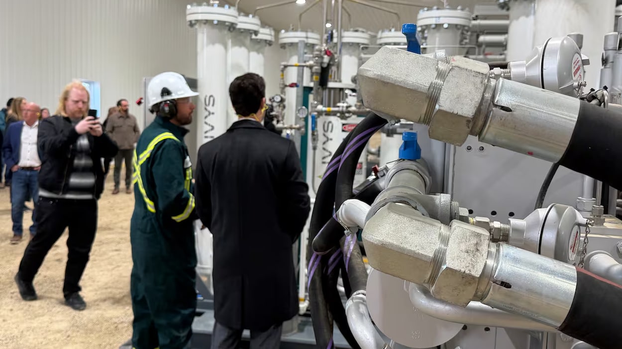 La plus grande usine de purification d’hélium du Canada inaugurée en Saskatchewan