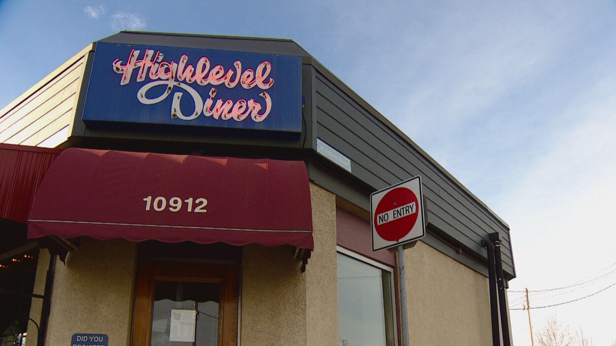 La devanture du restaurant Highlevel Diner.
