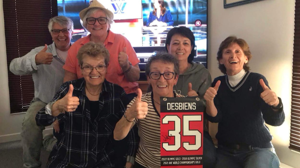 Des partisanes d’Ann-Renée Desbiens depuis ses débuts à Clermont