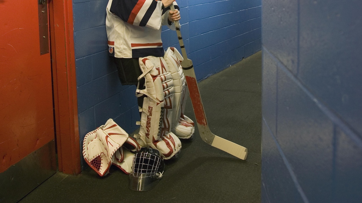 Hockey Alberta met en garde contre une arnaque ciblant les tournois de hockey mineur