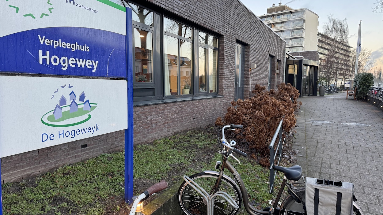 hogeweyk-le-village-de-la-d-mence-l-approche-diff-rente-des-pays-bas