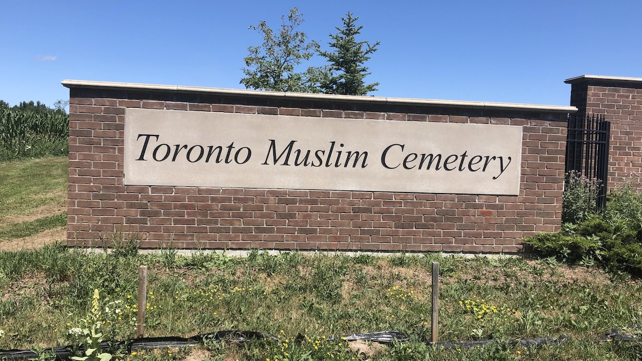 L’entrée du cimetière de Toronto