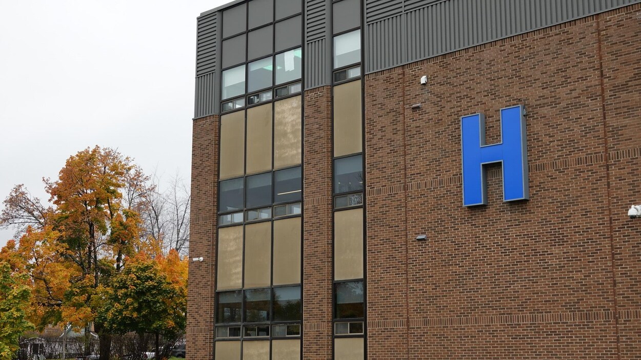 La façade de l'hôpital de Maria.