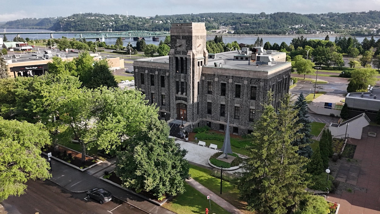 Partielle dans Chicoutimi-Le Fjord : les élus municipaux établissent leurs priorités