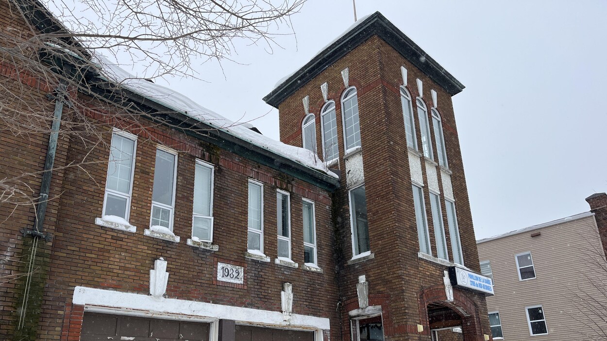 Hôtel de ville de Kénogami : Toitures d’ici assure que les travaux débuteront cet été