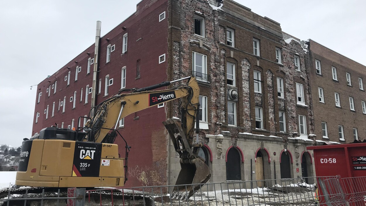 Une brique pour se souvenir de l'hôtel Wellington | Radio-Canada.ca