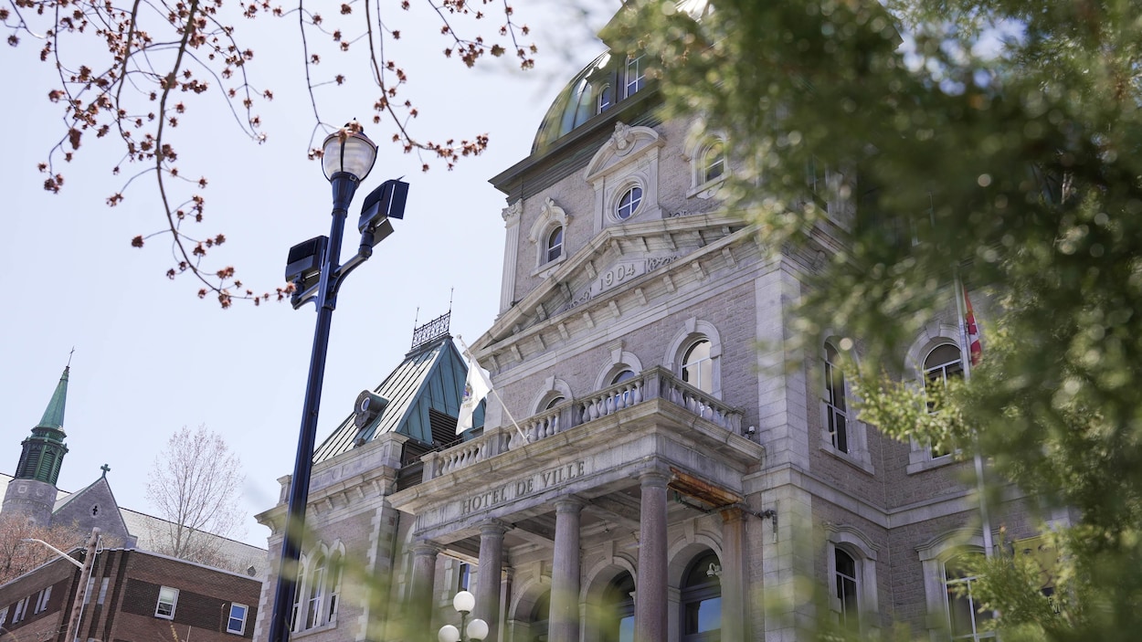 Sherbrooke veut recourir à des experts pour sa politique de conciliation travail-famille
