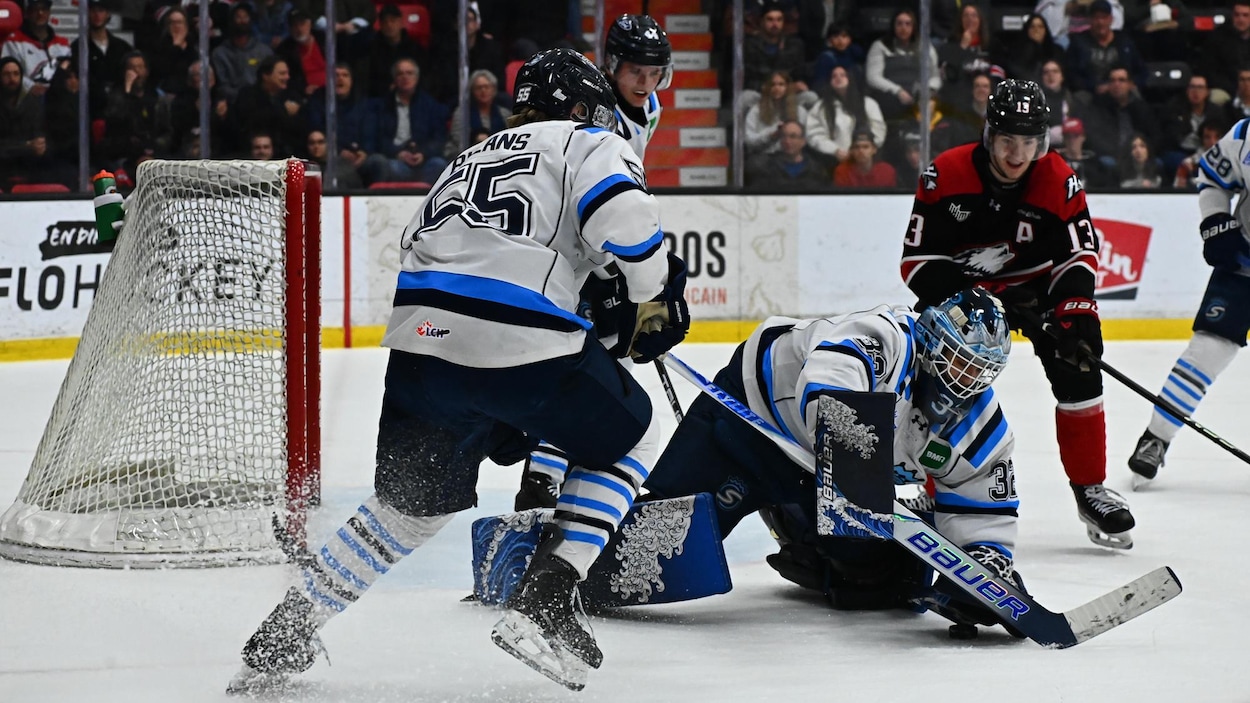Les Huskies nivellent les chances contre les Sags