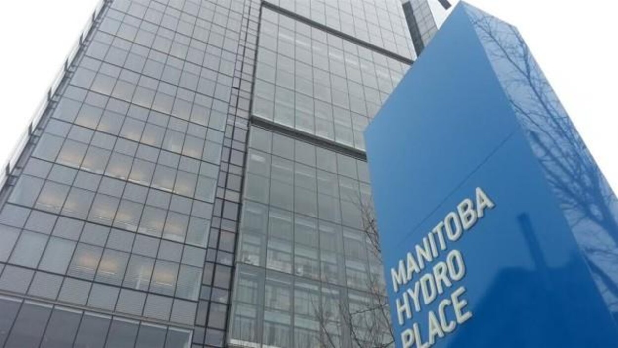 L'édifice d'Hydro-Manitoba au centre-ville de Winnipeg.