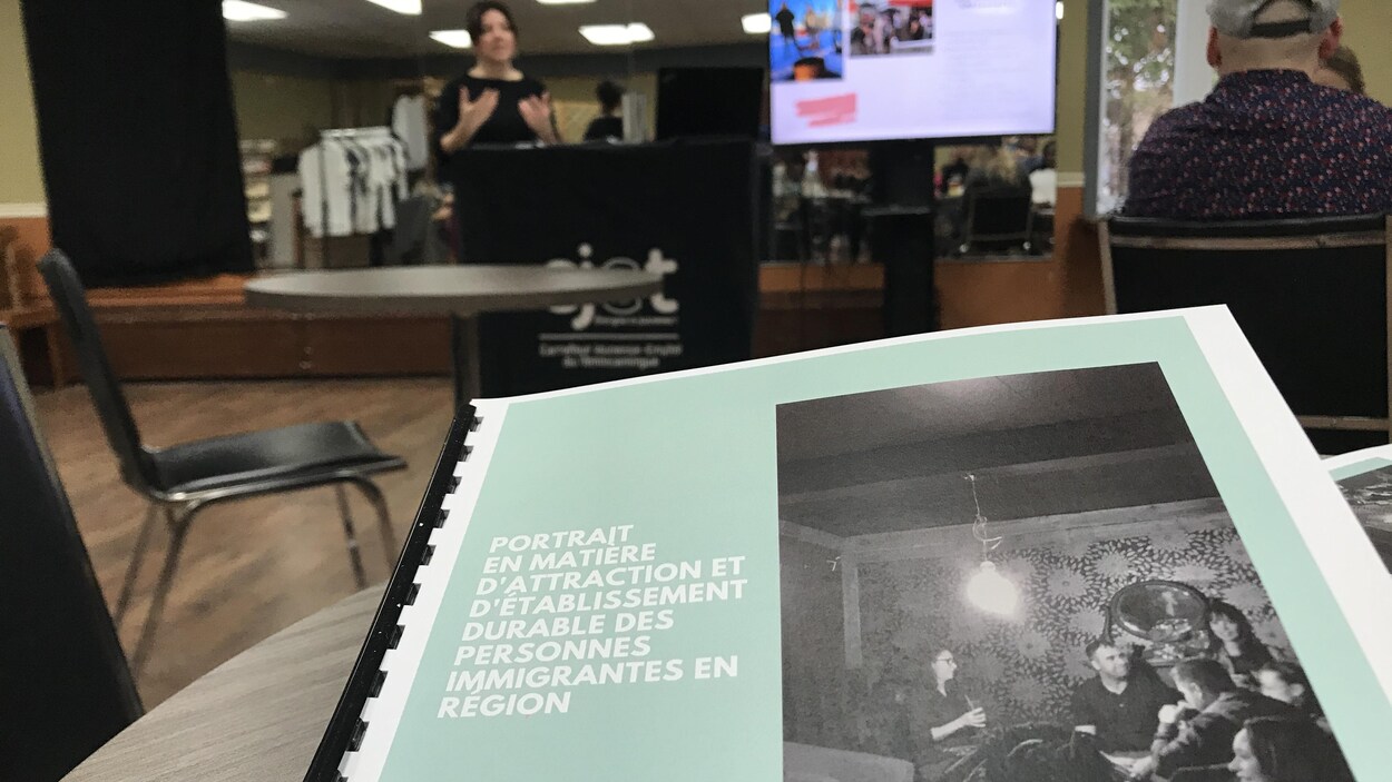 Le Carrefour jeunesse-emploi du Témiscamingue dévoile un portrait en matière d’attraction et d’établissement durable des personnes immigrantes sur son territoire.