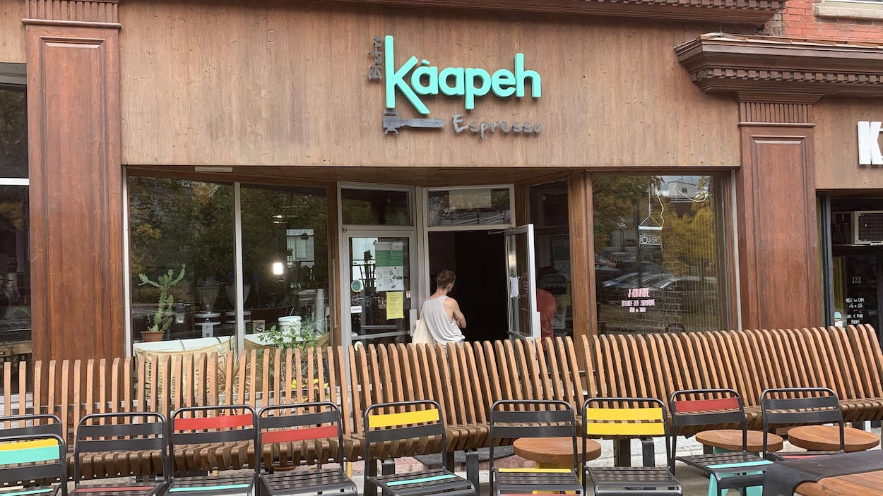 La façade du bistro Kàapeh Espresso