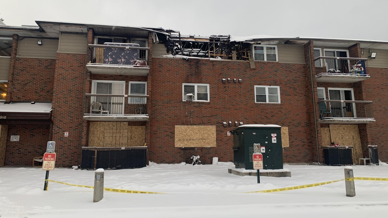 Incendie à Hawkesbury: des sinistrés à court de solutions 2 mois plus tard