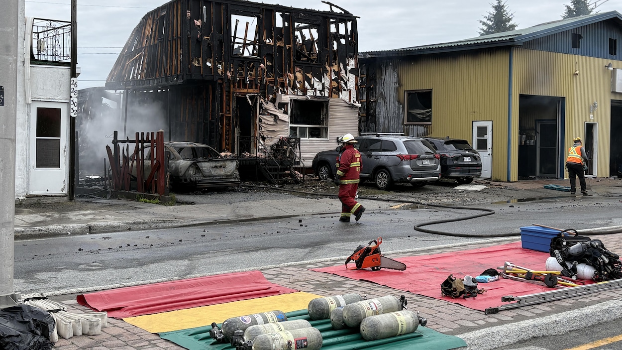 Deux corps retrouvés dans les décombres d’un incendie à Val-d’Or