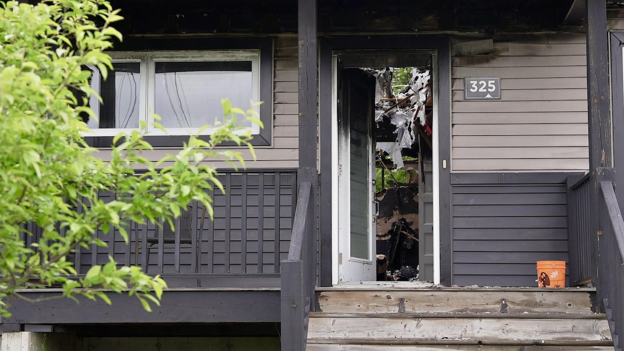Incendie suspect : une unité d’habitation a été la proie des flammes à Sherbrooke