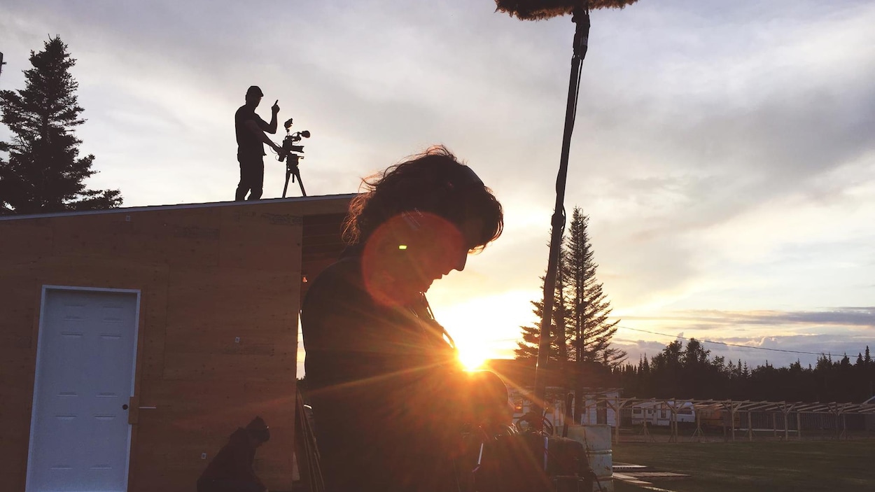 Photo prise lors du tournage du documentaire Innu Nikamu : Chanter la résistance