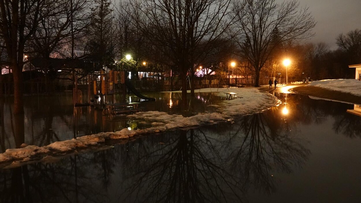 Québec niveaux d'eau des rivières et lacs sous contrôle malgré la
