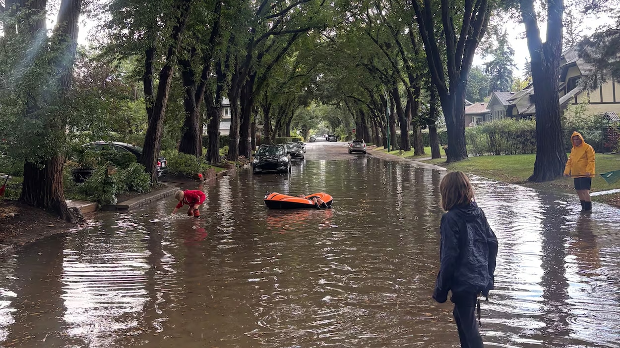 Tornade, grêle et pluies secouent le sud de la Saskatchewan