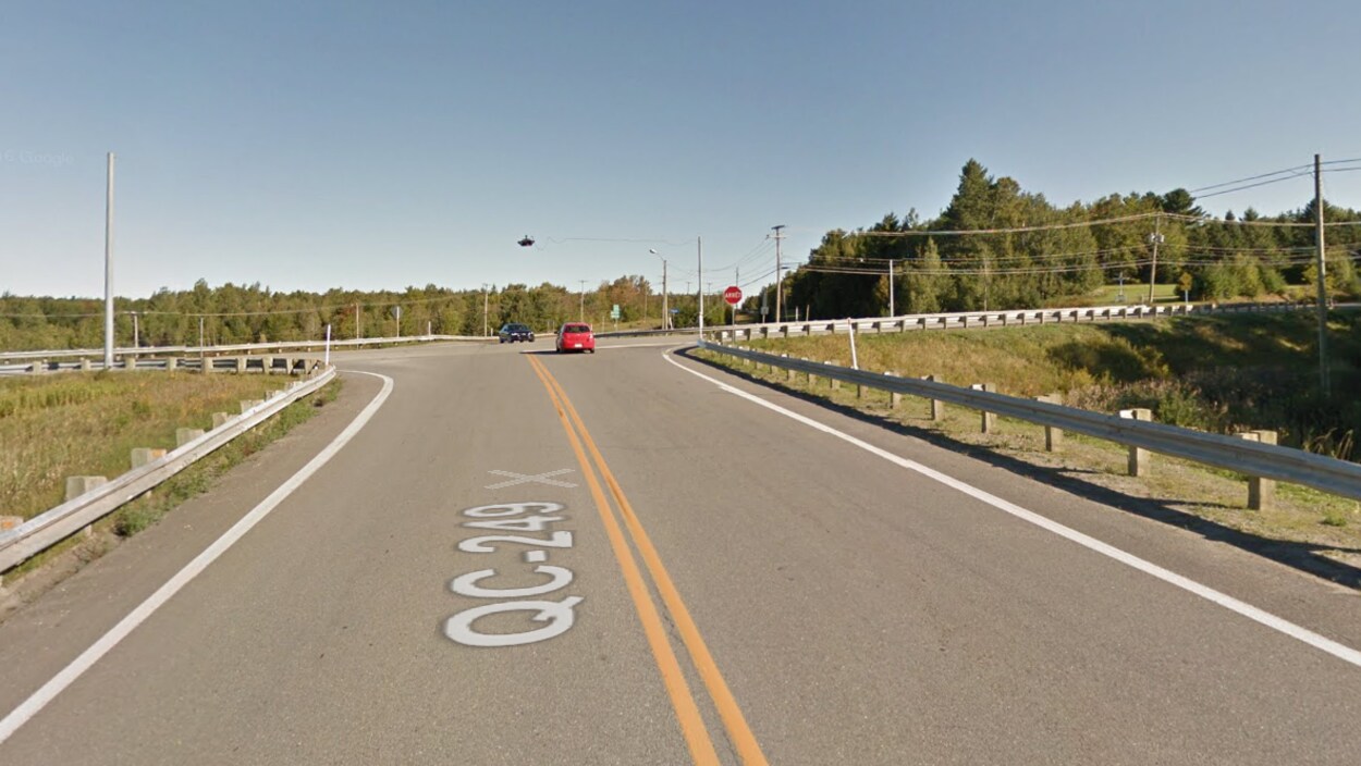 L'intersection des routes 220 et 249
