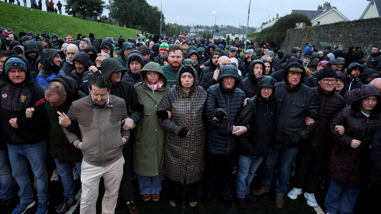Irlande du Nord : face-à-face tendu après le blocage d’une marche protestante