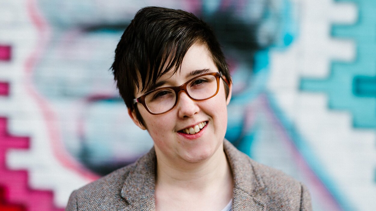 Un portrait de la journaliste assassinée Lyra McKee.