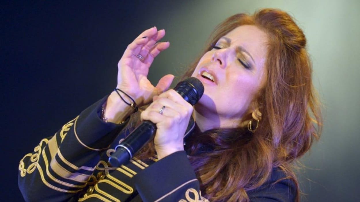 Le triomphe parisien d’Isabelle Boulay | Radio-Canada.ca