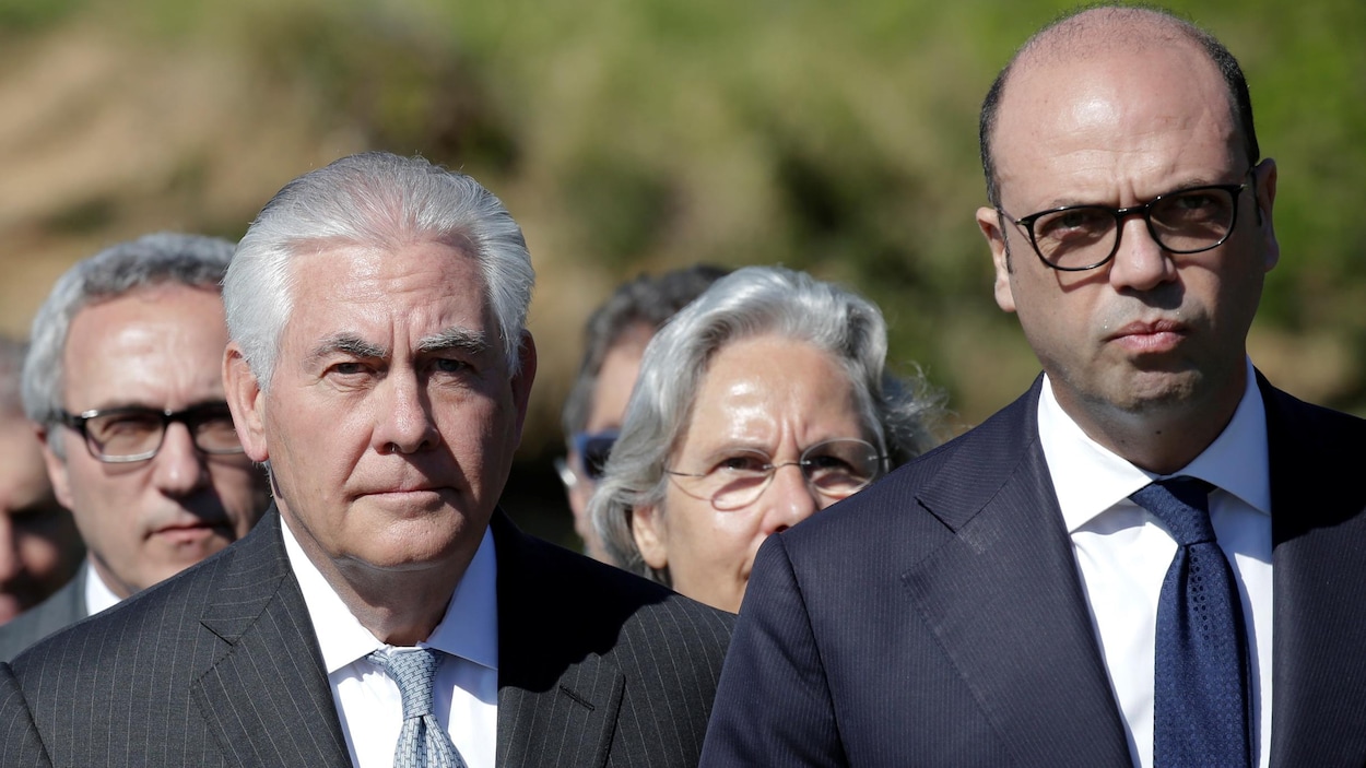 Le secrétaire d'État américain, Rex Tillerson et le ministre italien des Affaires étrangères et de la Coopération internationale, Angelino Alfano.