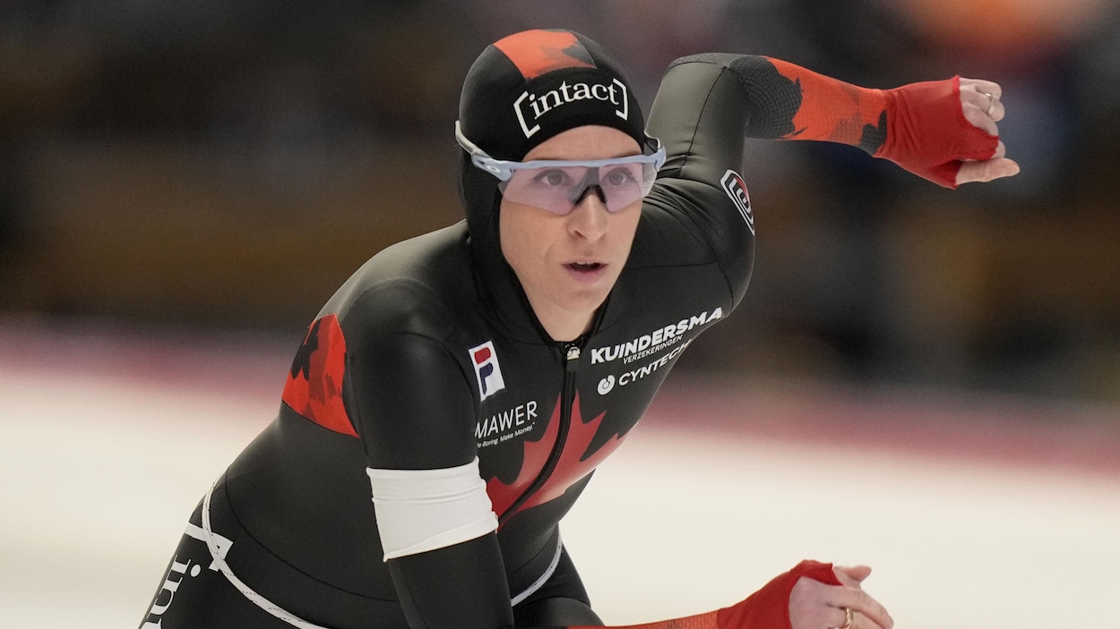 L’or pour Ivanie Blondin au 3000 m à la Coupe du monde de Nagano