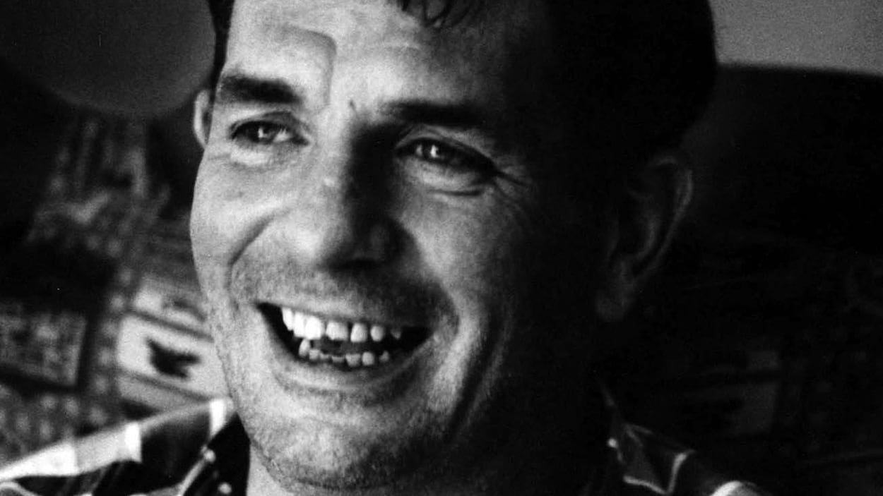 L'écrivain Jack Kerouac, en 1967, à Lowell, au Massachusetts.