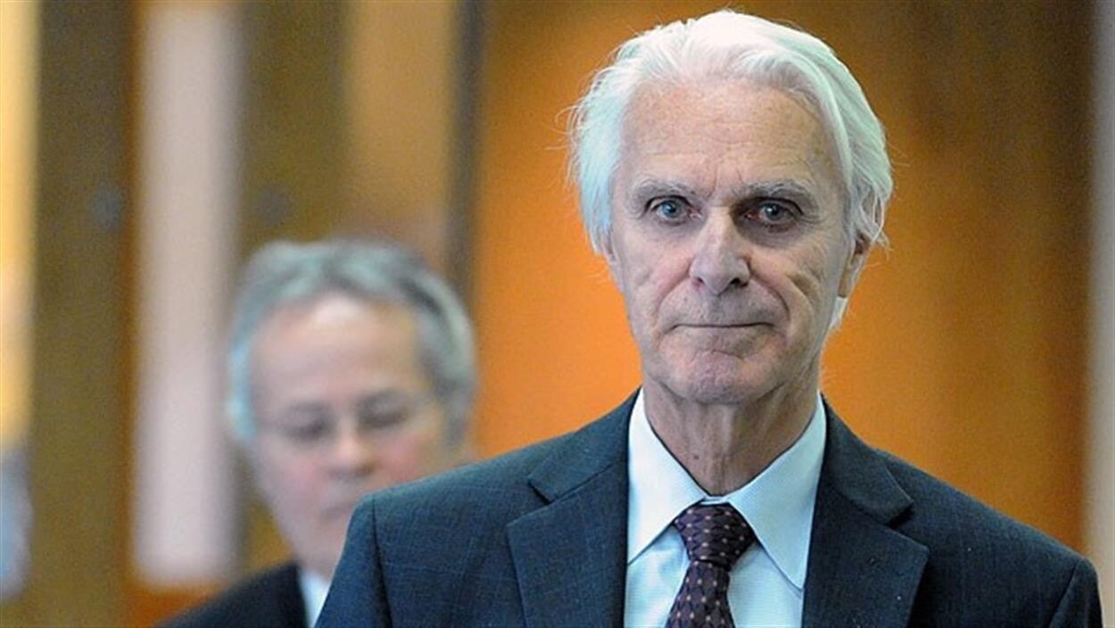 Jacques Delisle purge une peine de prison à vie pour le meurtre prémédité de sa femme, Nicole Rainville.